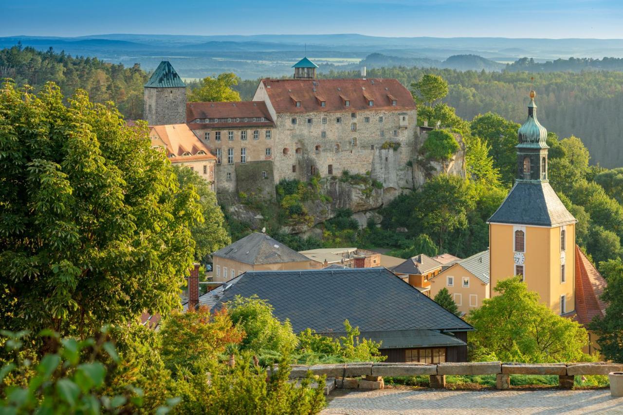 Hotel Zur Aussicht Hohnstein Exterior photo