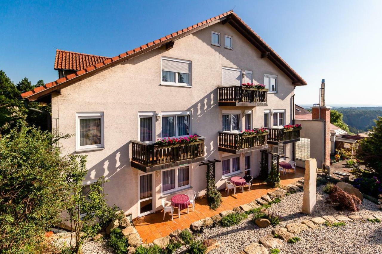 Hotel Zur Aussicht Hohnstein Exterior photo