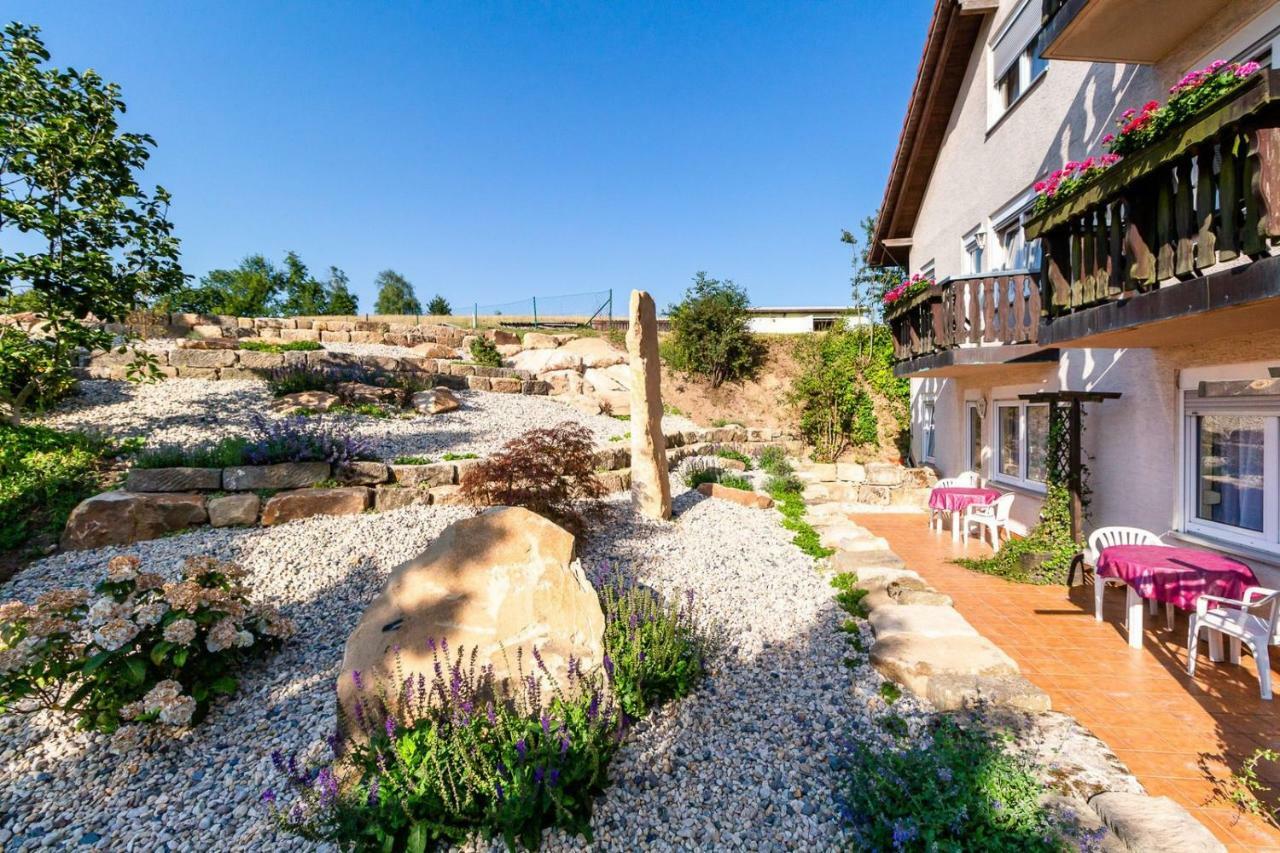 Hotel Zur Aussicht Hohnstein Exterior photo